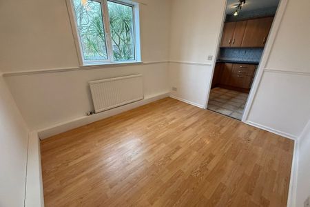 Bittern Close - Photo 3