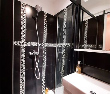Appartement en location | Paris 10ème - Photo 2
