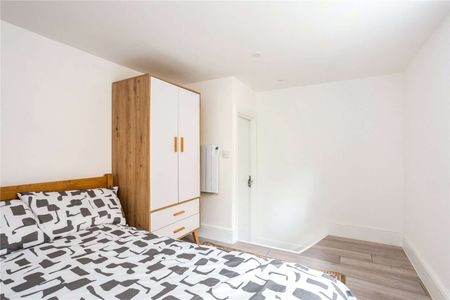 A modern two bedroom apartment. - Photo 2