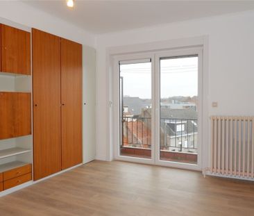 Appartement met leuk uitzicht over de stad - Photo 4