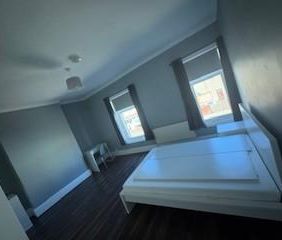 1 bedroom bedsit to rent - Photo 2