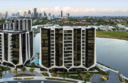 Broadbeach - Photo 5
