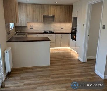 3 bedroom detached house to rent - Photo 5