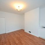 2 bed House - Terraced for Rent - Photo 1
