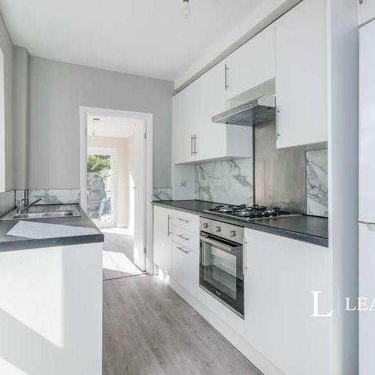 Portland Road, Kingston Upon Thames, KT1 - Photo 1
