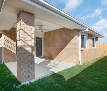 Spacious Family Home ! - Photo 2