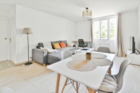 Location Appartement 1 pièce Meublé 43m² VALENCE 26000 - Photo 2