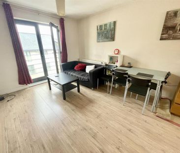 1 bedroom flat to rent - Photo 3