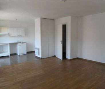 Appartement 3 Pièces + parking en sous-sol - Photo 2