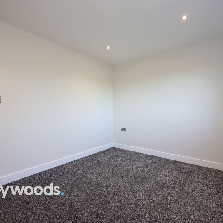 4 bed detached house to rent in Churnet Valley Road, Kingsley Holt, Stoke-on-Trent, Staffordshire - Photo 1