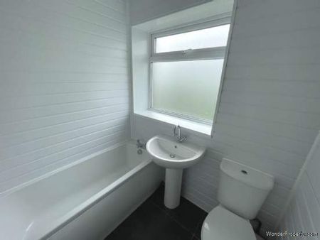 3 bedroom property to rent in Oldham - Photo 3