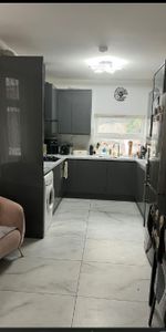 Room in a Shared House, Capworth Street, E10 - Photo 4