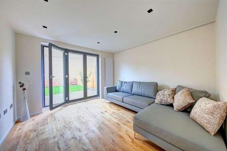 Penrose Grove, London, SE17 - Photo 2