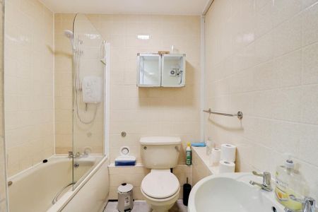 1 bedroom apartment to rent - Photo 4