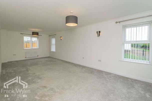 Parkinson Boulevard, Lytham St. Annes, Lancashire, FY8 - Photo 1