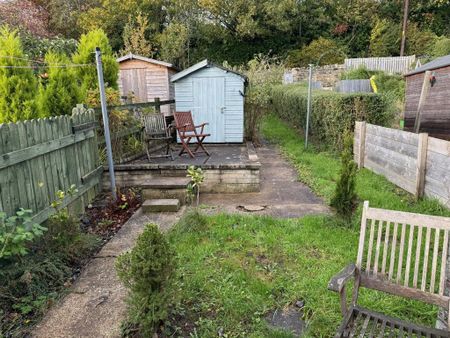 2 bedroom terraced house to rent - Photo 2