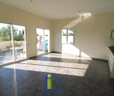 Location Maison 4 pièces 73m² PLAN DE CUQUES 13380 - Photo 1
