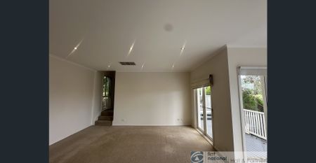 Spacious Split-Level Family Home in Prime Berwick Location - Photo 3