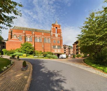 4 bedroom flat to rent - Photo 2