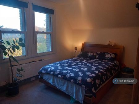 2 bedroom flat to rent - Photo 5