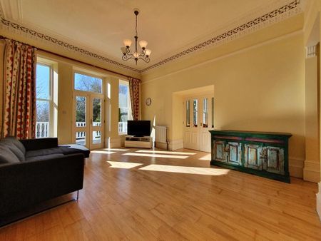 3 bedroom apartment to rent - Photo 2