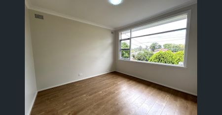 Picture Perfect - Photo 5