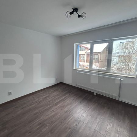 Apartament 3 camere, 68 mp, zona Rovine - Fotografie 3