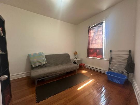 2212 Boul. Rosemont, H1G 1T5, H1G 1T5, Montréal - Photo 1