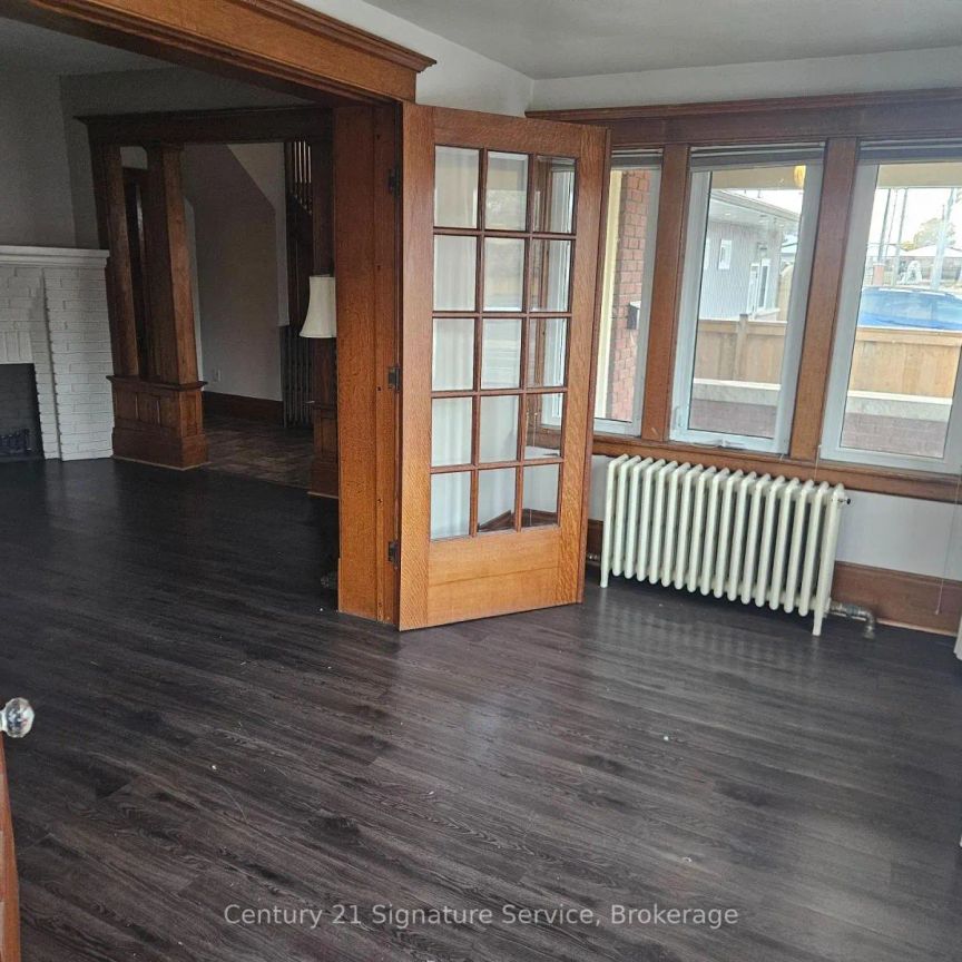 92 KILLALY ST WEST STREET W - Photo 1