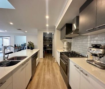 Family Home Including Club Armstong Access - Photo 2