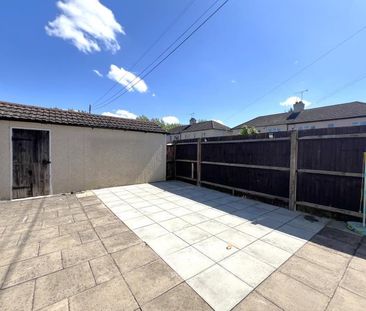 3 bedroom semi-detached house to rent - Photo 6