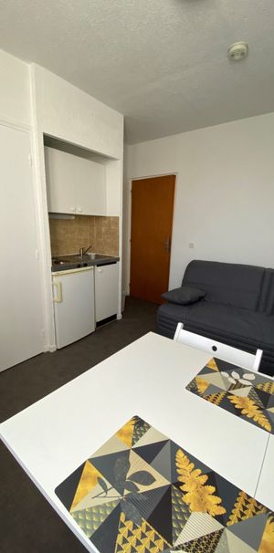 Location Appartement 1 pièce 12m² JACOB BELLECOMBETTE 73000 - Photo 1