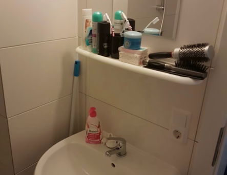 Mini Zimmer Untergeschoss Hobbyraum Abstellraum - Photo 1