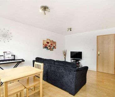 Islip Street, Kentish Town, London, NW5 - Photo 1