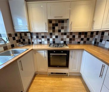 2 bedroom semi-detached house to rent - Photo 4