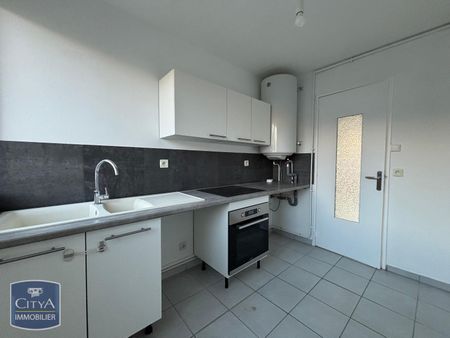 Location Appartement 3 pièces 55m² ST ETIENNE 42100 - Photo 2