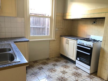 24 Charlotte Street, Richmond VIC 3121 - Photo 3