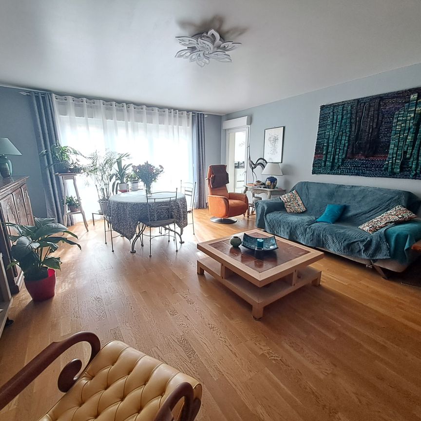 Location Appartement 3 pièces 81m² LIMOGES 87000 - Photo 1