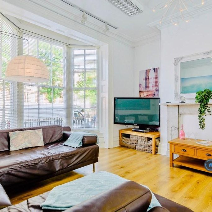 1 bedroom in a house share to rent - Photo 1