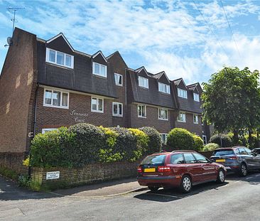 A well presented apartment in the heart of Sevenoaks town. - Photo 2