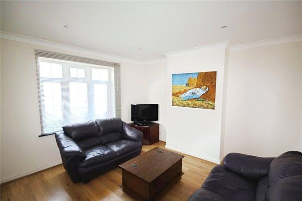 3 bedroom semi-detached house to rent - Photo 1