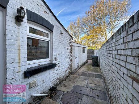 2 bedroom terraced house to rent - Photo 2