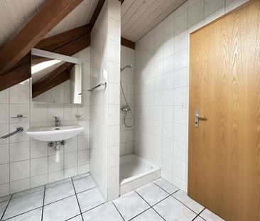 The charm of the attic – 3 months of net rent offered - Photo 3