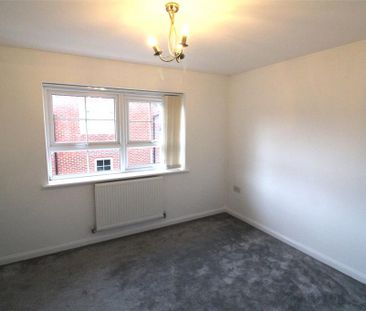2 bedroom semi-detached house to rent - Photo 2
