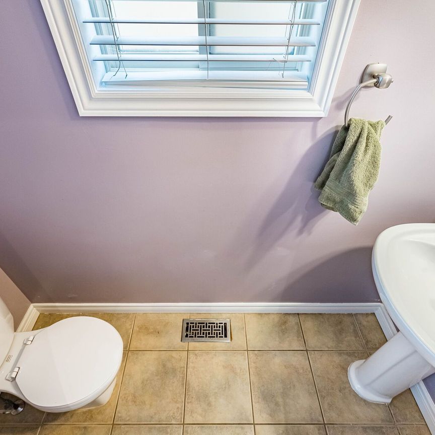 For Lease - 4073 Medland Drive, Burlington, Ontario - Photo 1