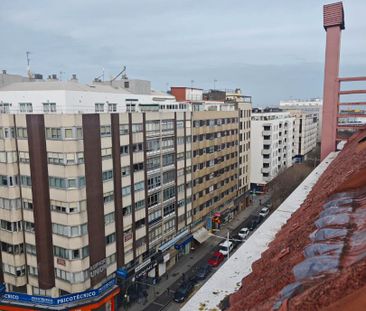 Piso de alquiler en Rúa Ramón y Cajal, 41, Cuatro Caminos - Plaza d... - Photo 1