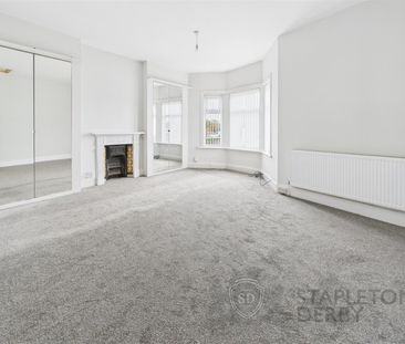 3 Bedroom Terraced House for Rent - Photo 2