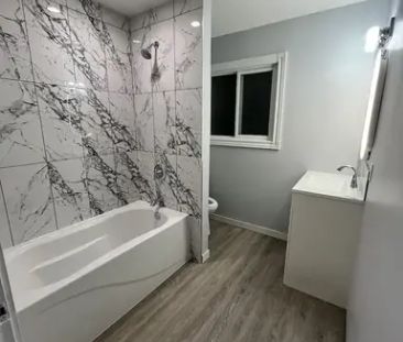 3 Bedroom Main Floor Suite with Double Garage | 16016 87 Avenue Nor... - Photo 1