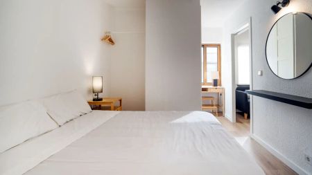 1-bedroom apartment for rent in Sant Francesc, Valencia - Photo 4
