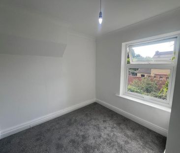 3 bedroom end of terrace house to rent - Photo 5